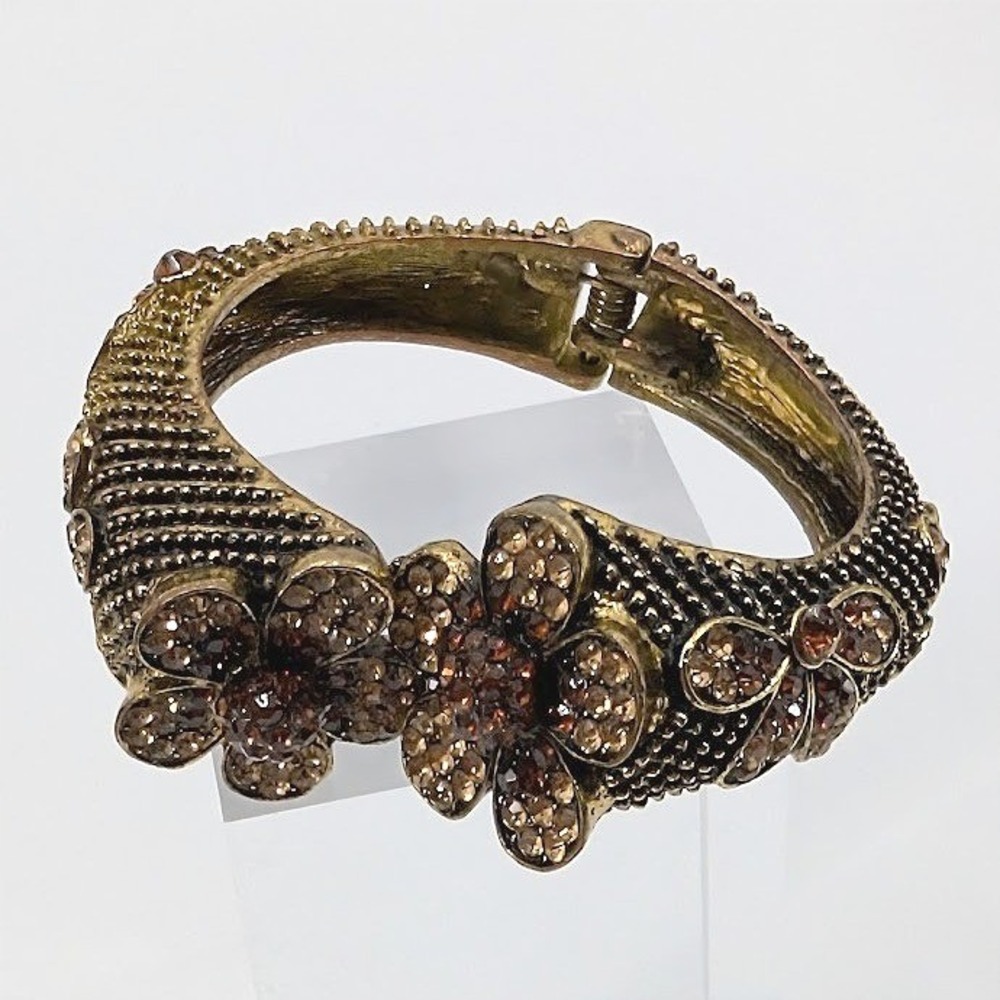 VTG Rhinestone Flower Hinged Bracelet Gold Tone Bypass‎ Botanical Garden Party
